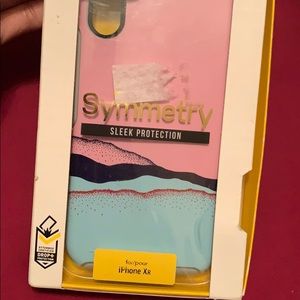 iPhone XR otter box